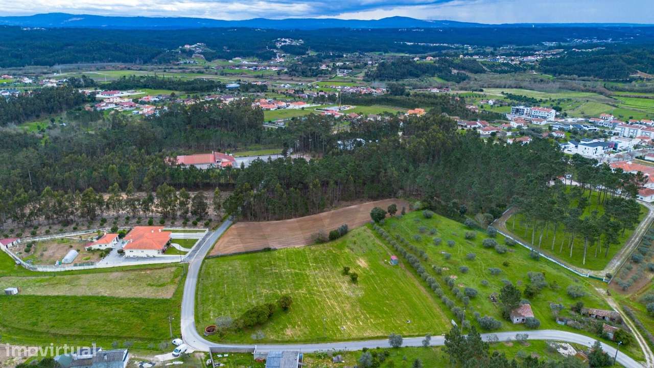 Terreno com 2213m2 com viabilidade de construção, Louriçal, Leiria - Grande imagem: 5/20