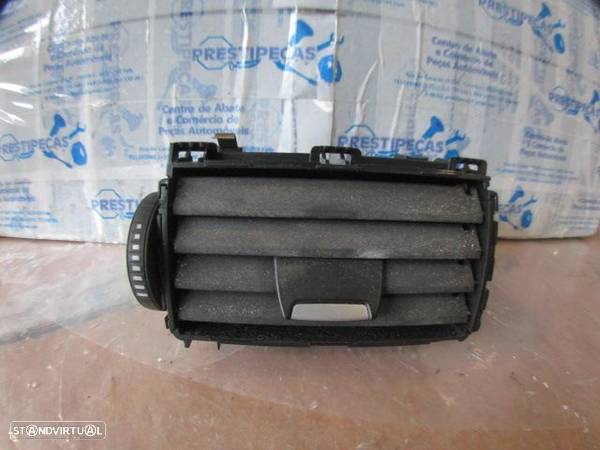 Grelha Friso Gre2678 BMW F20 2016 116D 115CV 3P PRETO MEIO ESQ GRE VENTILAÇÃO - 1