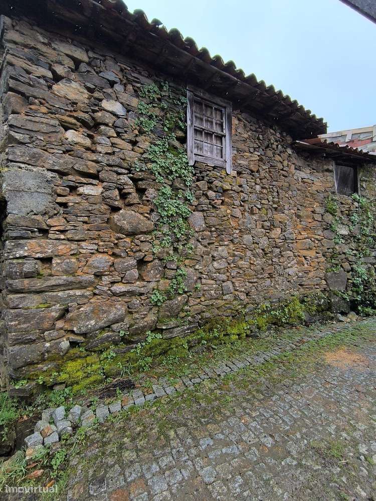 Moradia para reconstruir - Grande imagem: 5/8