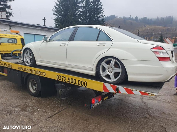 Dezmembrez Mercedes W221 S550 4 matic 2008 - 6