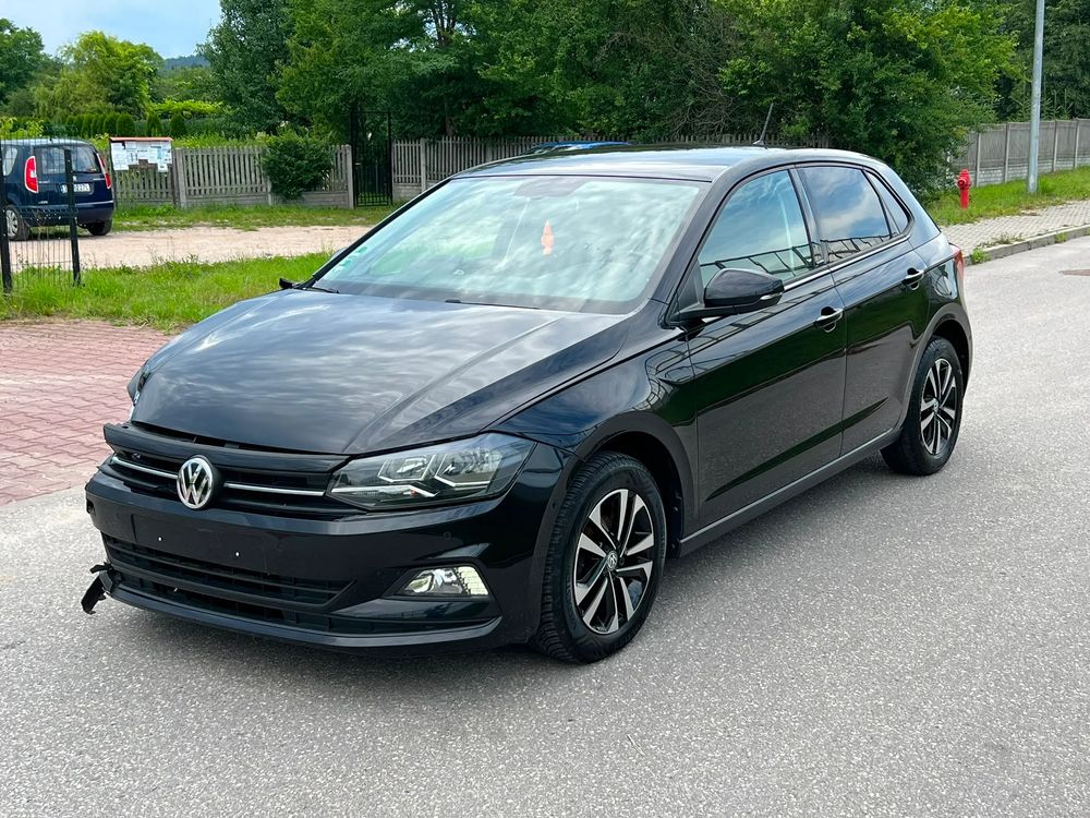 Volkswagen Polo VI (2017-) 1.0 IQ.DRIVE 2019