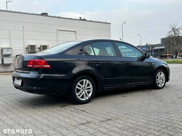 Volkswagen Passat 2.0 TDI - 14