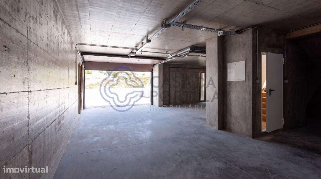Moradia T4 com3 suites isolada-46