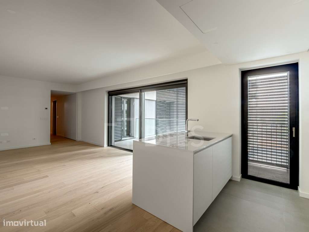 Apartamento T2, novo, nas Avenidas Novas, com varanda e garagem. - Grande imagem: 5/20