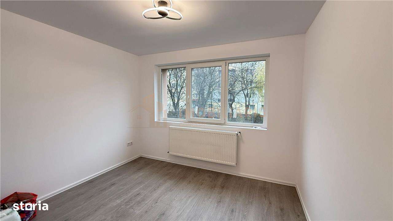 Apartament 3 camere de vanzare, zona Cartierul Sasar-3