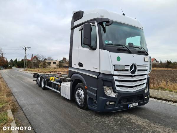 Mercedes-Benz Actros - 6