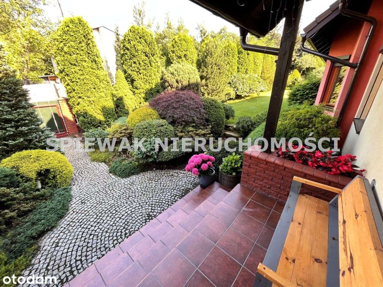 Dom w Jaworzu przy Parku Zdrojowym i tężni-19