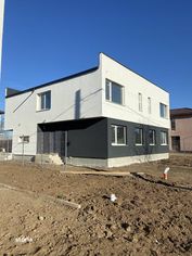 VILA DUPLEX CUBIC PADUREA CERNICA