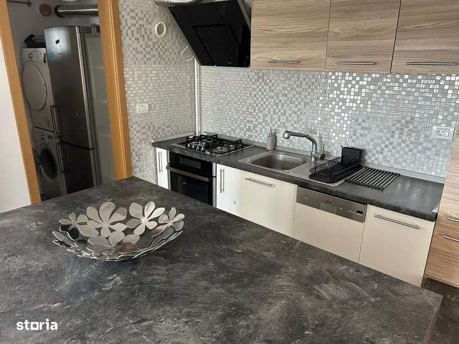 Apartament 3 camere, 2 bai+loc de parcare acoperit - Calea Sagului - Imagine principală: 5/8