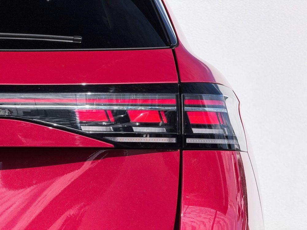 Volkswagen Passat-Variant 2.0 TDI Scr R Line DSG 2025 — zdjęcie 3