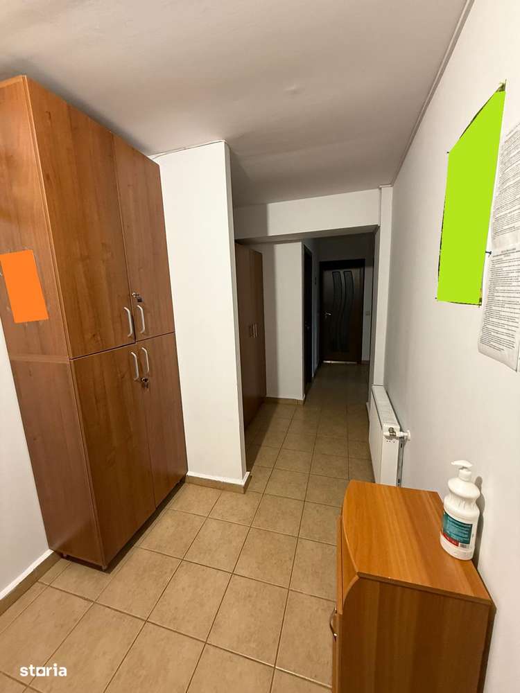 Apartament cu 3 camere in zona Universitatii pretabil si pentru birou - Imagine principală: 1/7