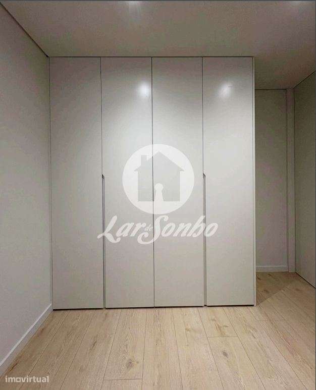 Apartamento T2 novo, 3 frentes, situado em São Cosme, Gondomar-8