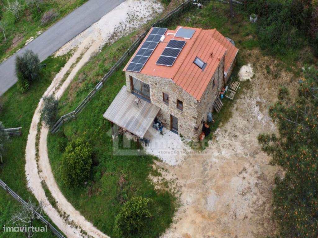 Casa em Pedra renovada em Figueiró dos Vinhos - Grande imagem: 4/58