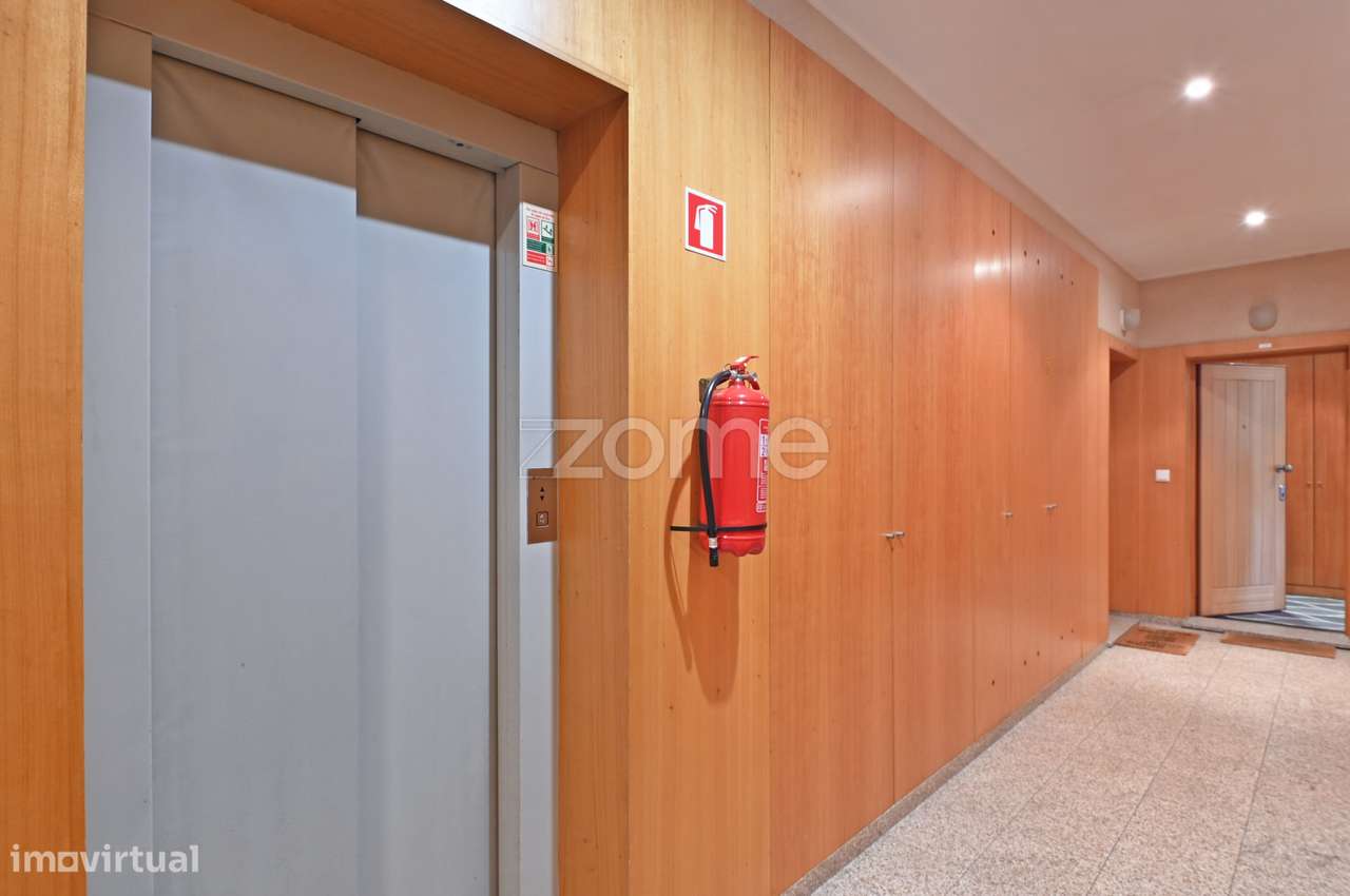 Apartamento T2 - Castêlo da Maia (Próximo ao Metro) - Grande imagem: 3/26