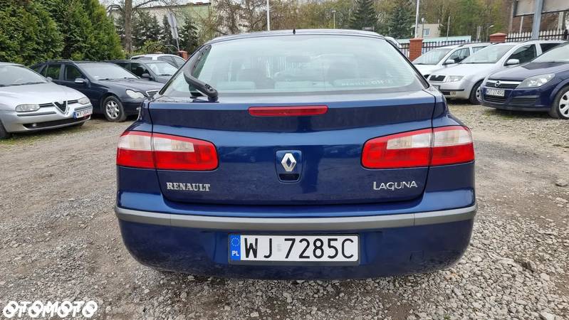 Renault Laguna 1.8 RXE - 31