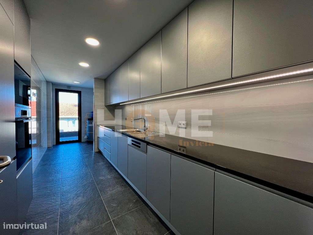 EXCELENTE Apartamento T3 NOVO | em plena Av. da Boavista-8