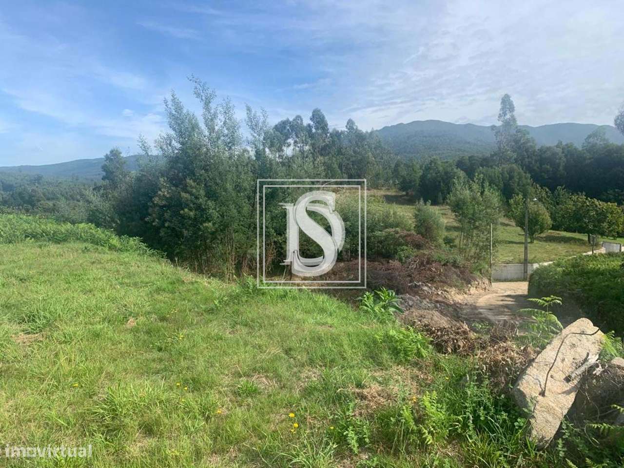 TERRENO URBANO para construção em Estorãos-PONTE DE LIMA - Grande imagem: 2/14