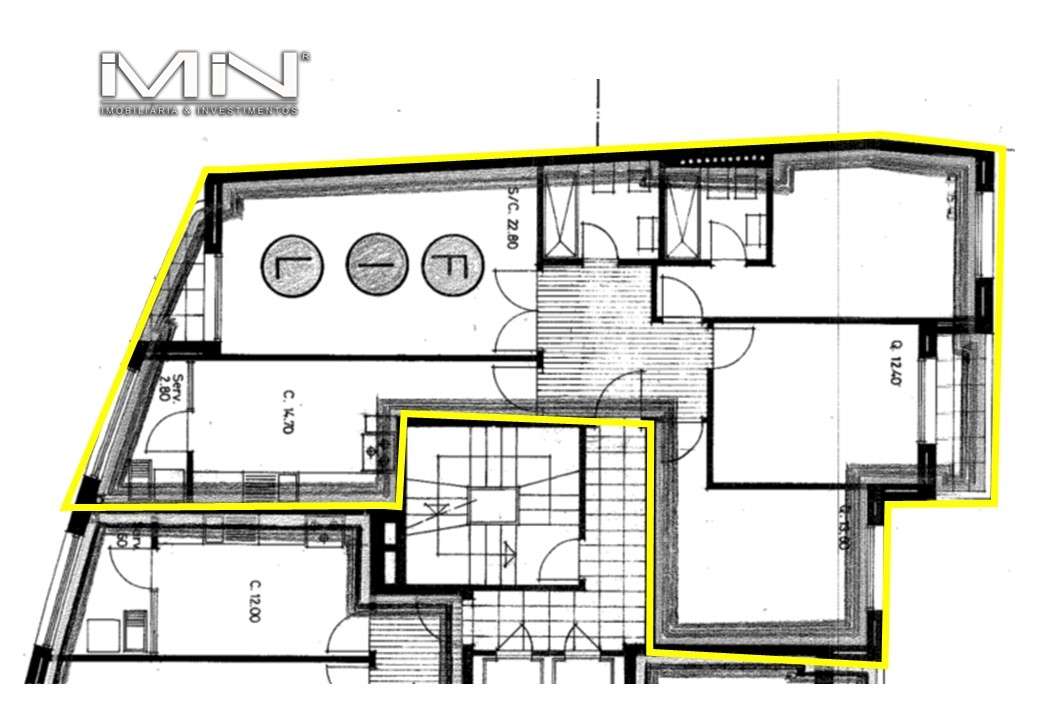 Apartamento T3 c/ Suite e garagem para dois carros-35