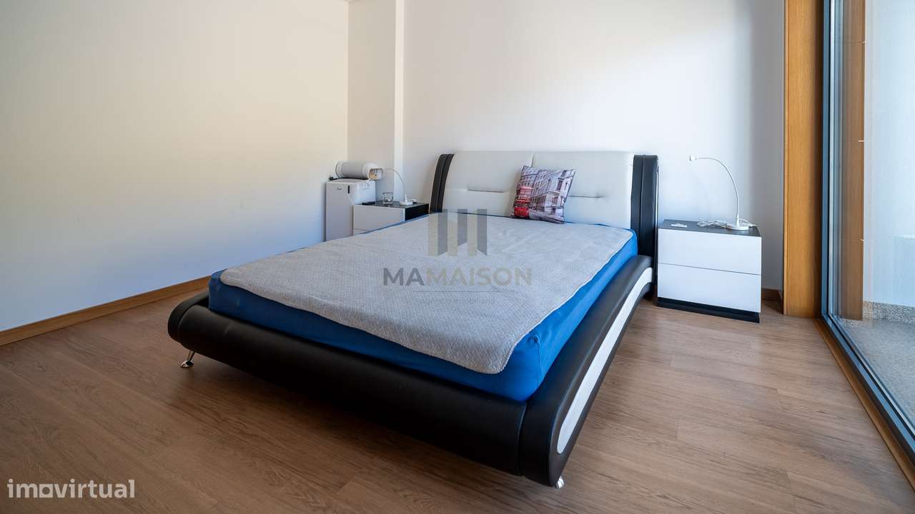 Moradia T4 de Luxo / Centro de Lamego / Jardim e Garagem-15