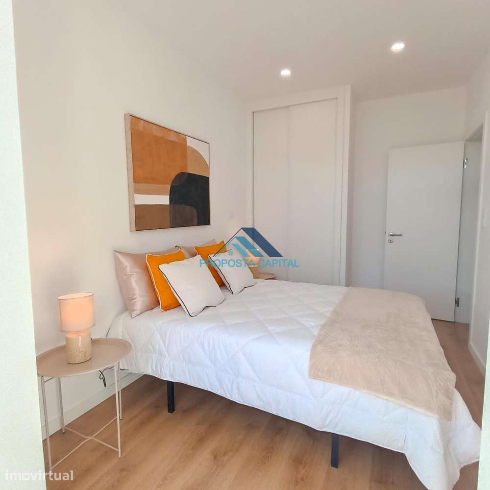 Apartamento T2 em remodelação total - Grande imagem: 3/4