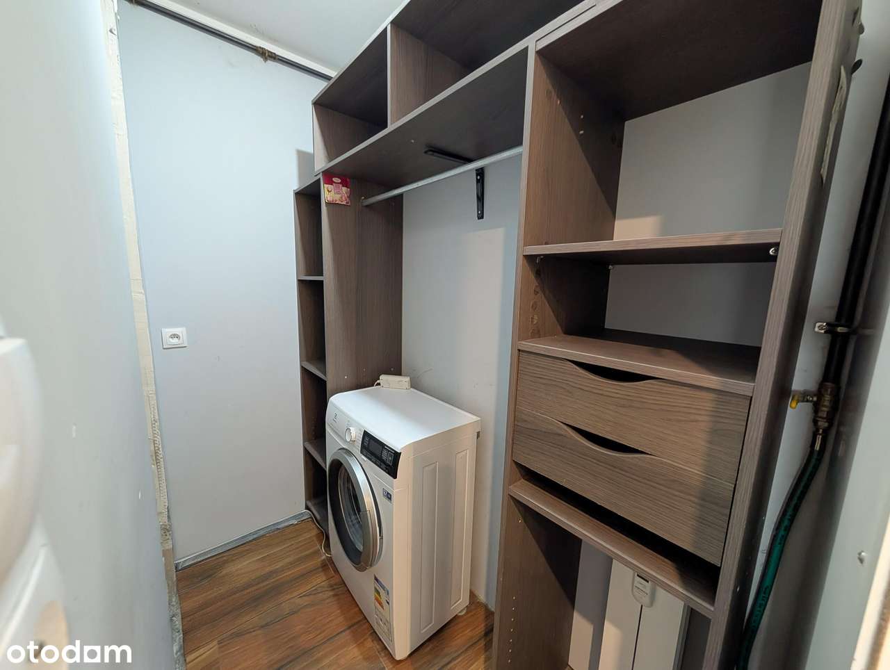 Kawalerka po remoncie Os. Świętokrzyskie Balkon  32,1 m²-5