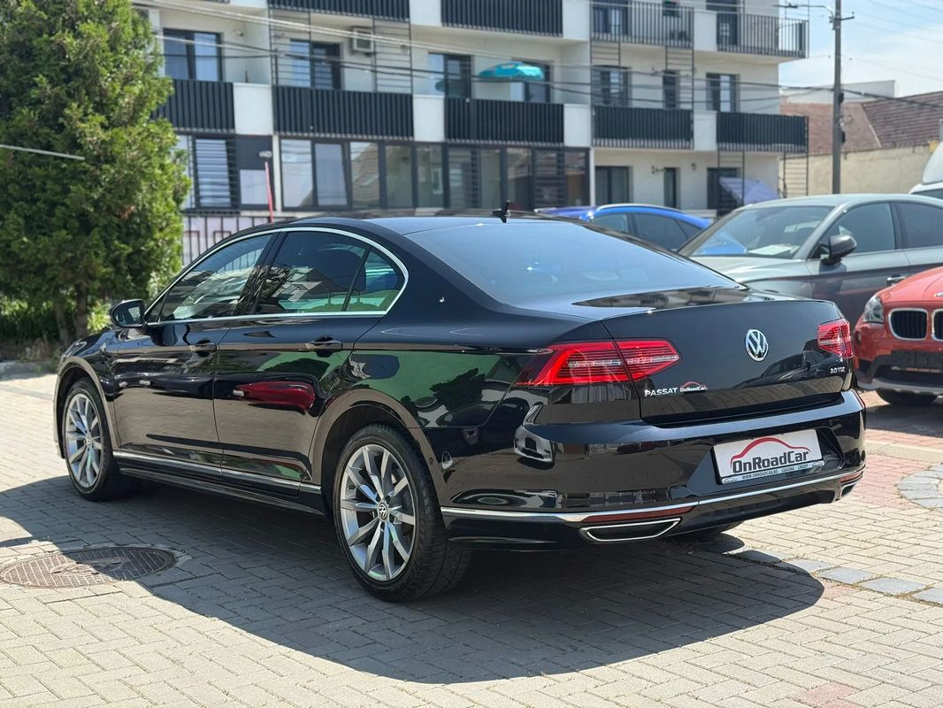Volkswagen Passat 2.0 TDI DSG R Executive - 4