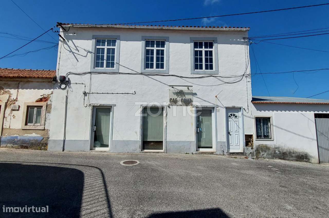 Moradia T4 para Restauro - Grande imagem: 2/33