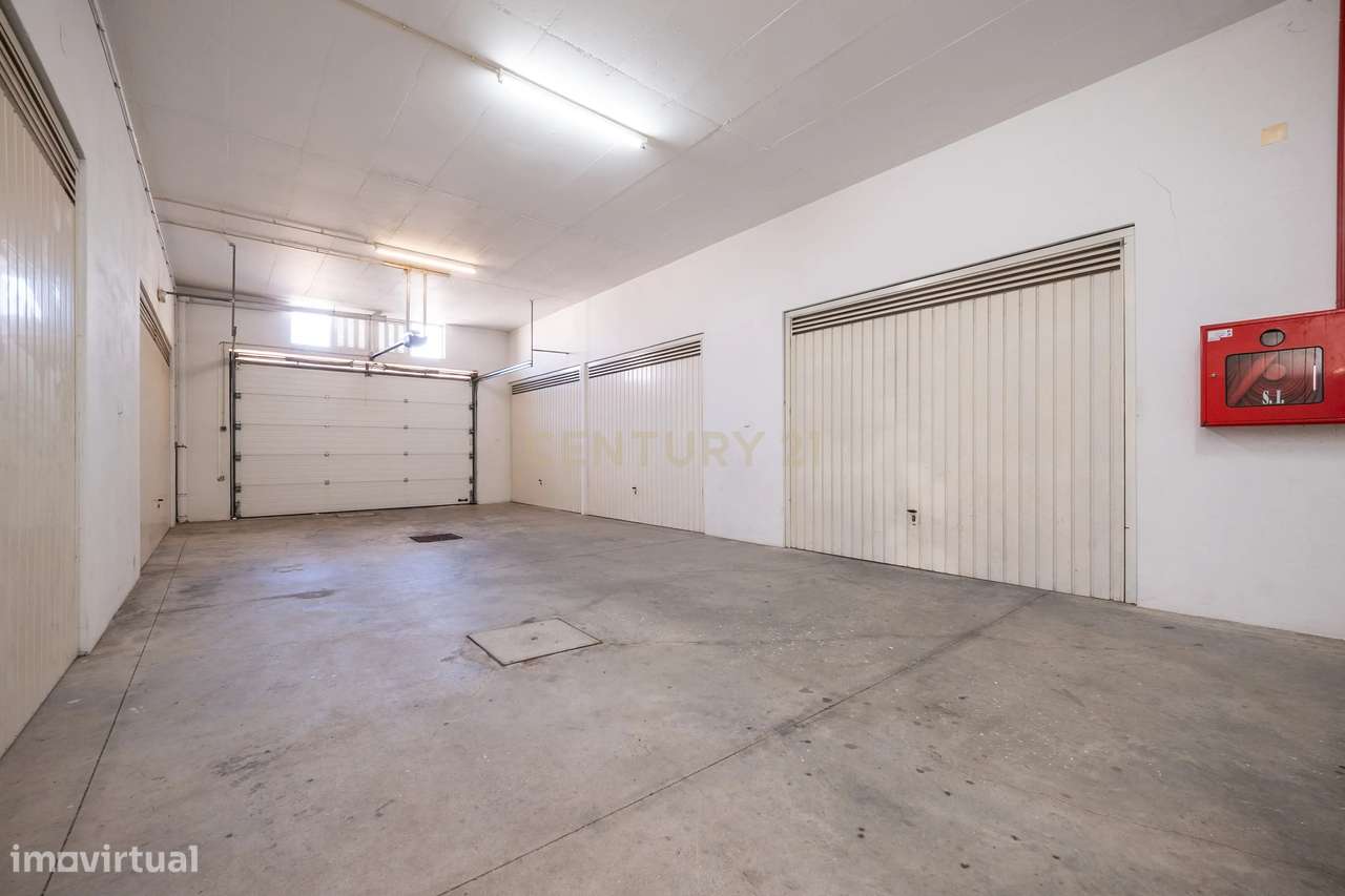 APARTAMENTO T3 COM GARAGEM E SÓTÃO | BUARCOS-20