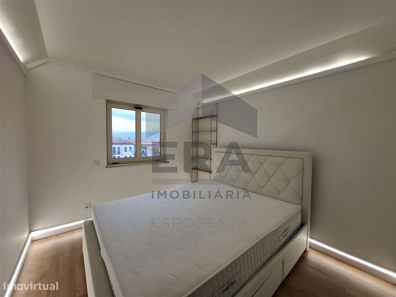 T2 remodelado com vista rio Caminha-13