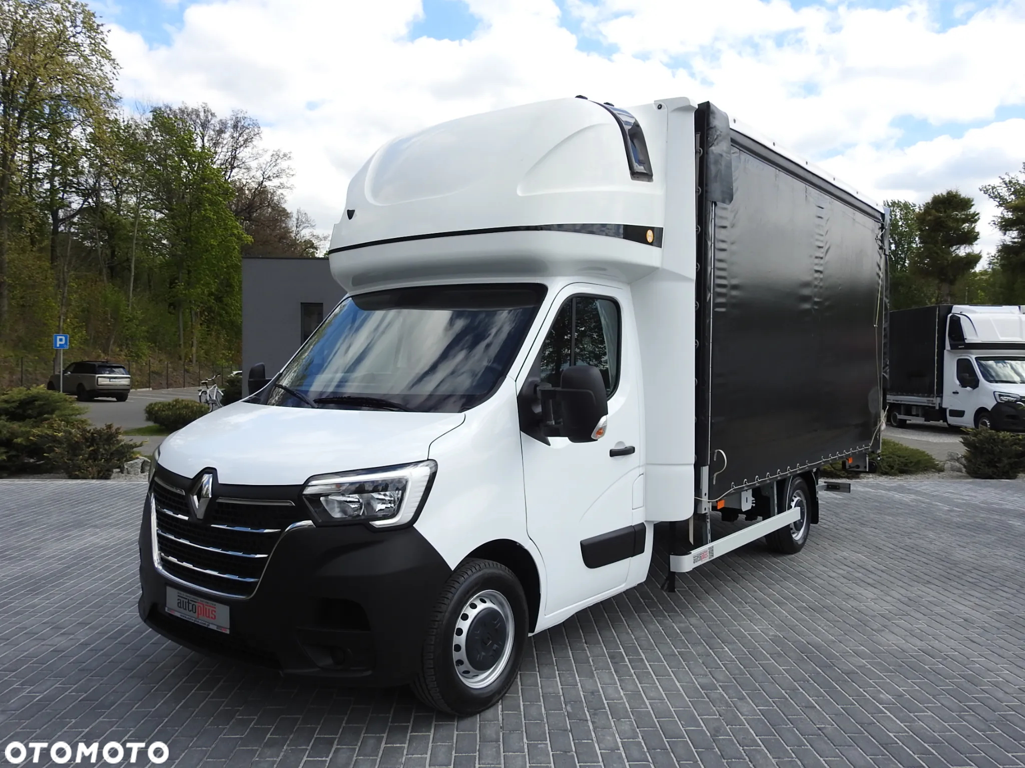 Renault MASTER PLANDEKA WINDA 10 PALET WEBASTO KLIMATYZACJA LEDY PNEUMATYKA 165KM [ 755360 ] - 24