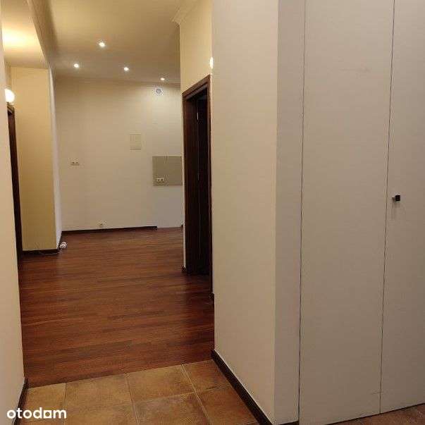 4-pokojowe mieszkanie - Nowowiejska 5-1