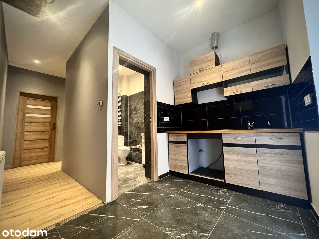 Do wynajęcia lokal usługowy 65 m² – Chorzów, ul. 3 Maja (FV) - Pełny obrazek: 3/10