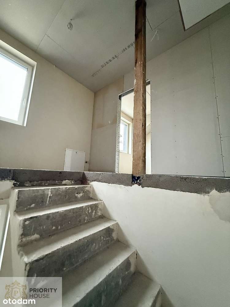 Dwupoziomowe bezczynszowe mieszkanie-6