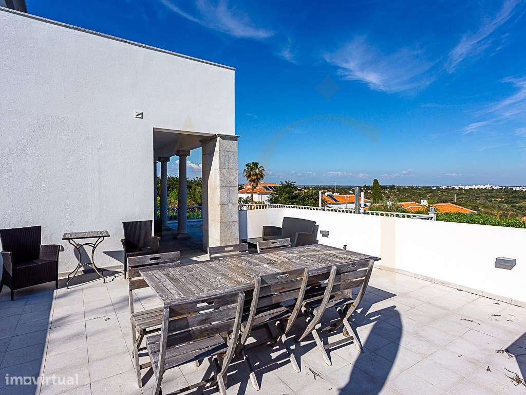 Moradia Exclusiva T4 com Vista Mar e Cidade em Tavira-37