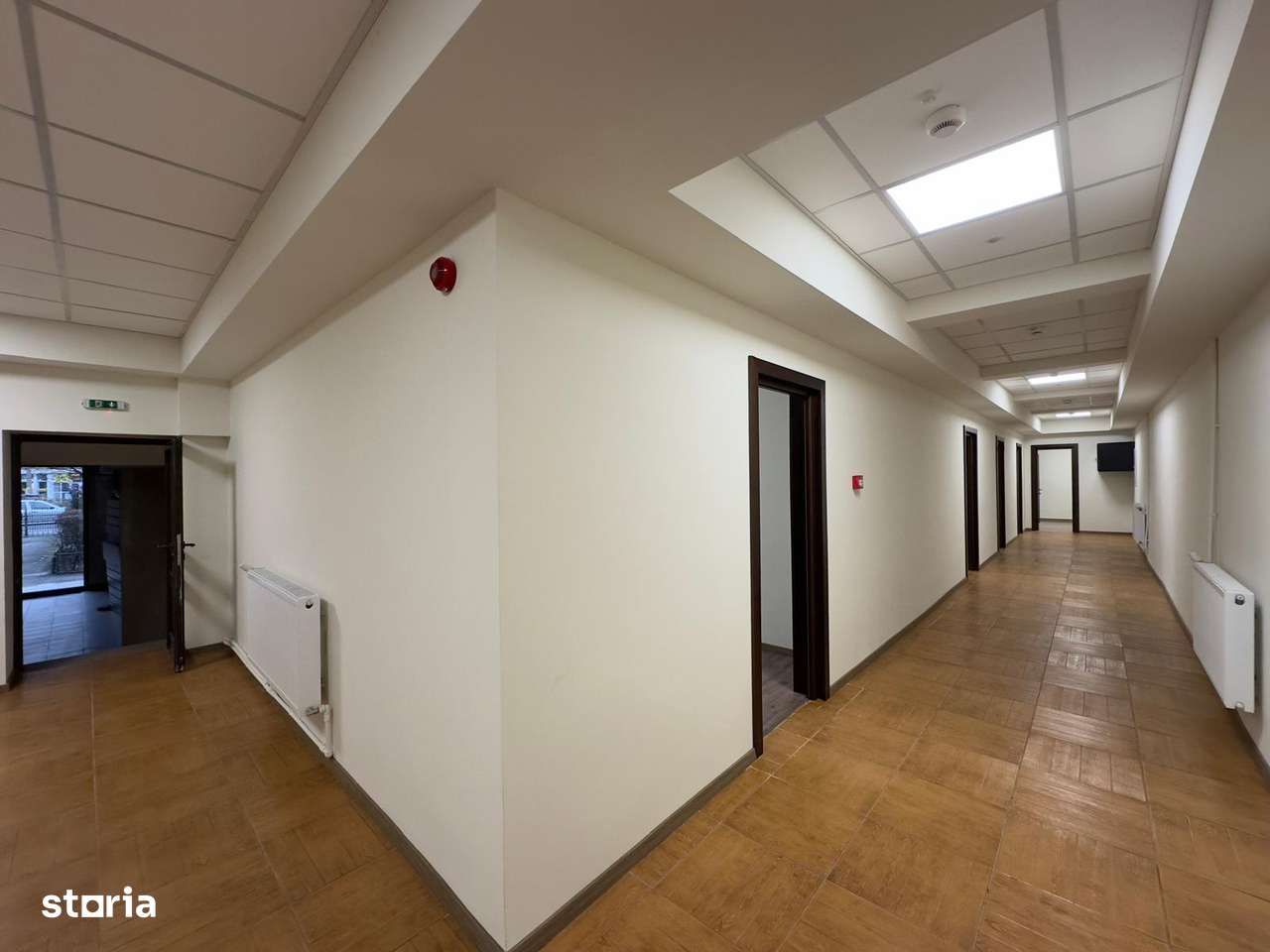 Birouri parter de la 13mp la 120mp zona Carrefour Felicia - Baza 3 - Imagine principală: 3/9