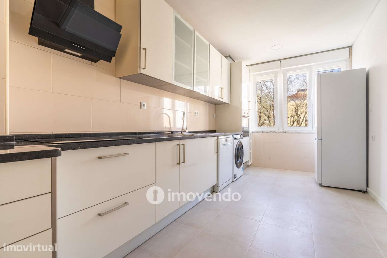 Apartamento T3 remodelado, com cozinha equipada, na Serra das Minas-6