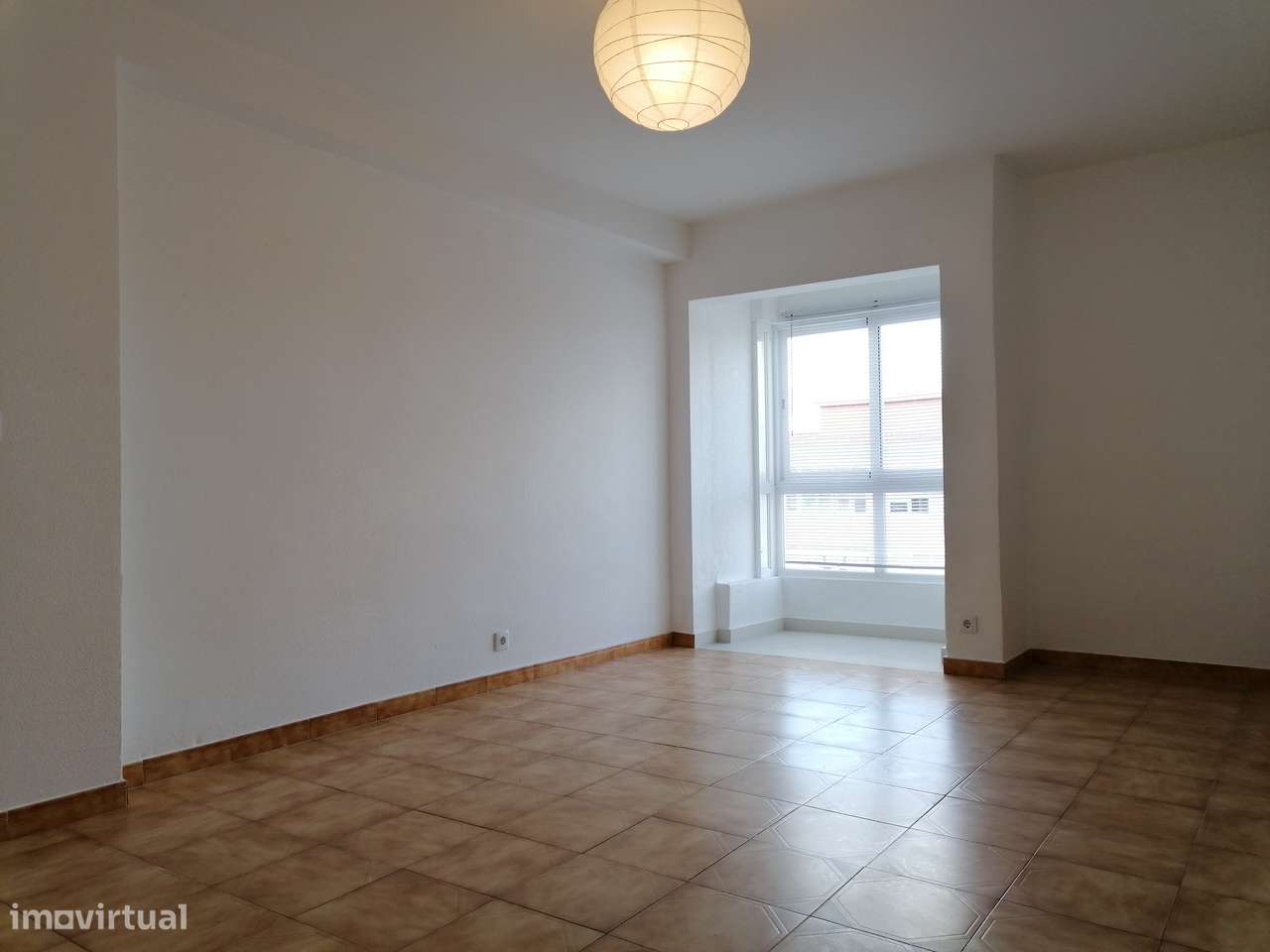 Apartamento T2 - Centro Setúbal - Boa Localização - Grande imagem: 2/13