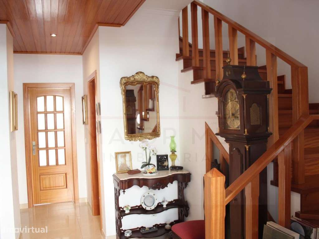 Moradia T3 em excelente estado de conservação, localizada numa das ... - Grande imagem: 4/53