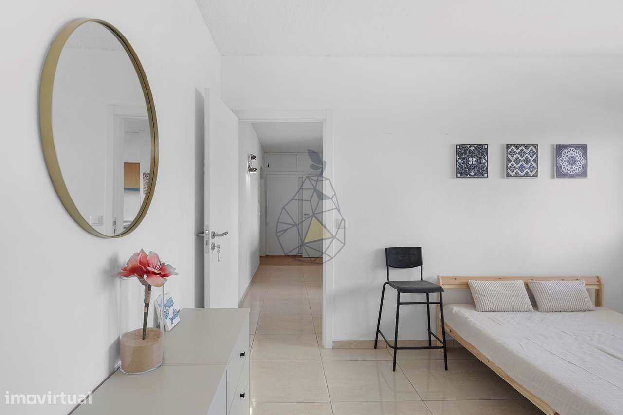 Apartamento Renovado T1 no Centro de Portimão-26