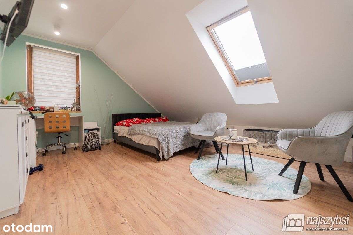 Białuń k. Goleniowa, umeblowany dom z 2022 r.-13