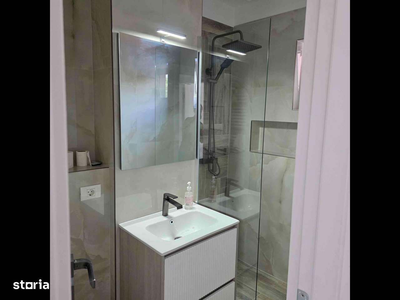 Apartament 3 camere complet renovat - Imagine principală: 5/13