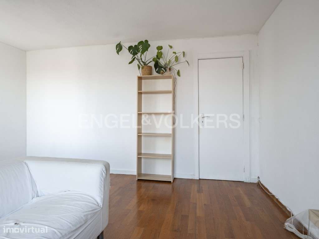 T3 em Telheiras com 91 m² - Conforto, Luz e Localização - Grande imagem: 3/25