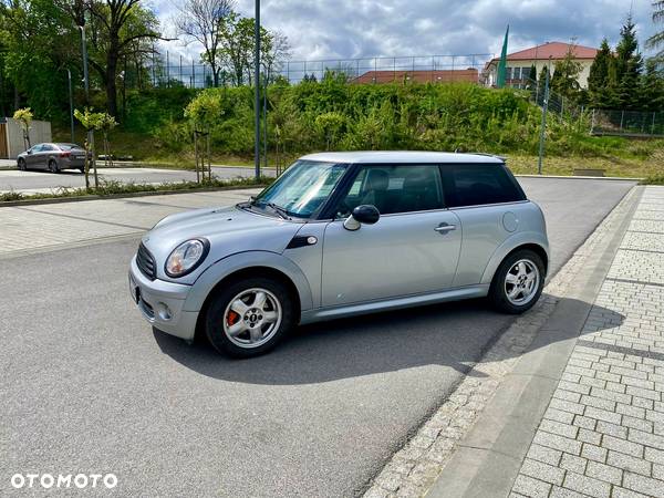 MINI Cooper Standard - 3