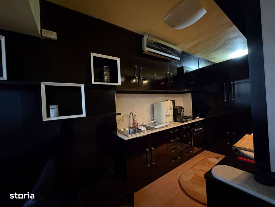 Apartament, 3 camere, decomandat, 74 mp, Centru, Zona KFC - Imagine principală: 4/11