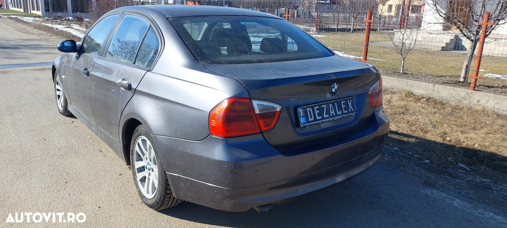 Dezmembrari BMW E90 2006 2.0 d/a M47 AUTOMAT - 4