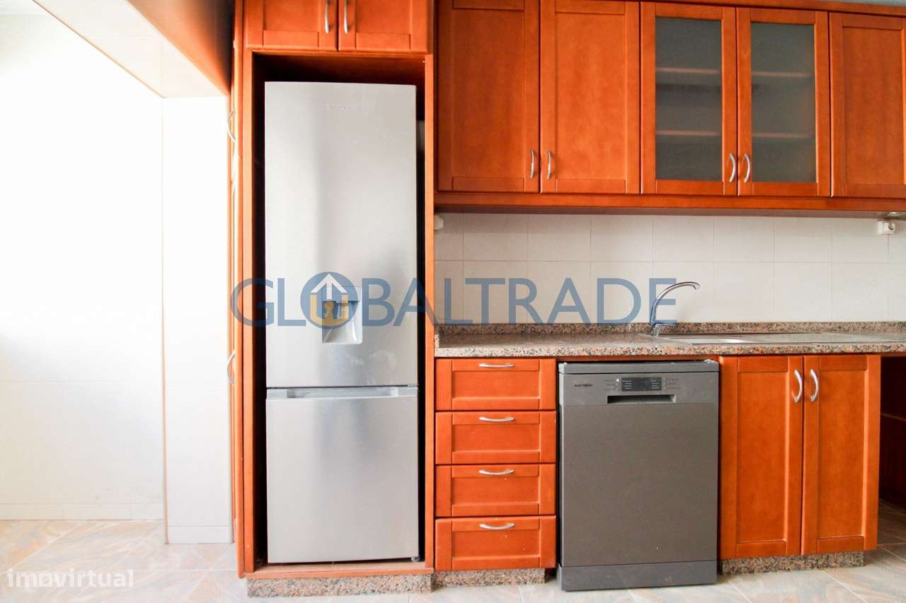 Apartamento T3 com Garagem Box em Vila D'Este-12