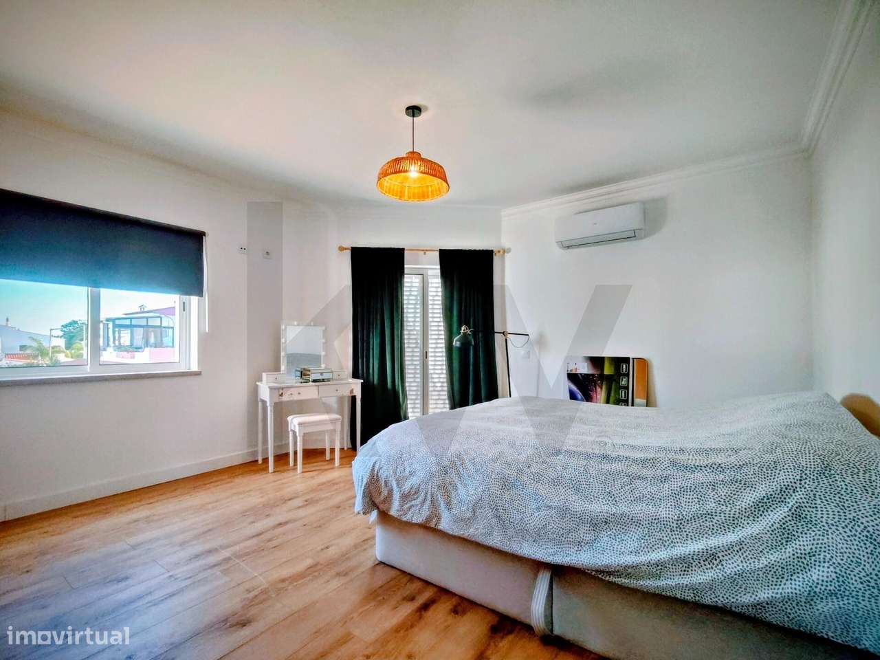 Moradia T4 Renovada em Pinheiros de Marim, Olhão-15