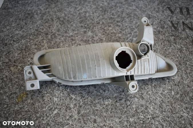 LAMPA PRZECIWMGIELNA LEWY TYŁ HYUNDAI I30 - 9