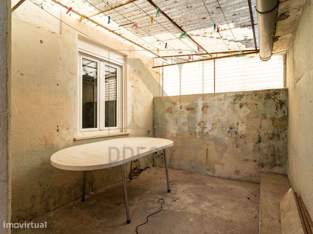 Prédio no Bairro Norton de Matos-19