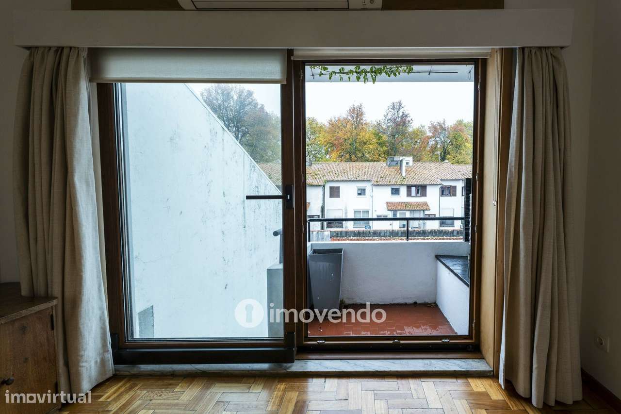 Apartamento T2 pronto a habitar, com garagem, na Senhora da Hora - Grande imagem: 5/32